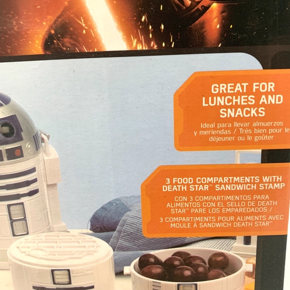 Star Wars R2-D2 Bento Box with Sandwich Stamp - Picture 6 of 7